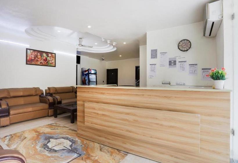 فندق Capital O 74104 The Nest Expo