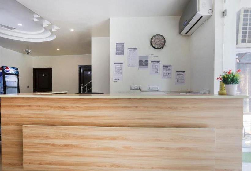 فندق Capital O 74104 The Nest Expo