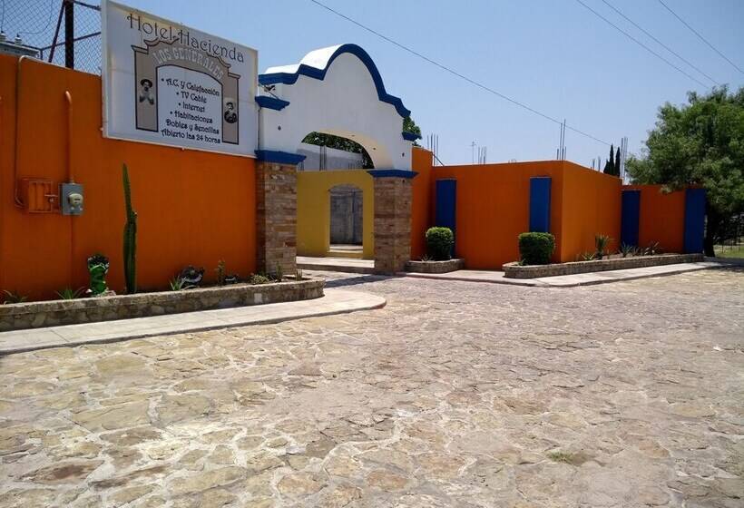 Отель Hacienda Los Generales
