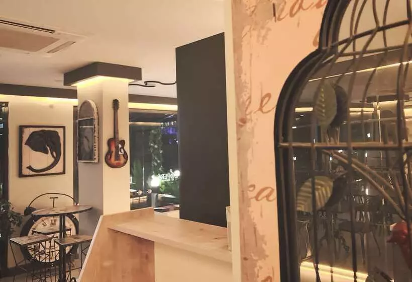 Hotelli L Opera Deluxe