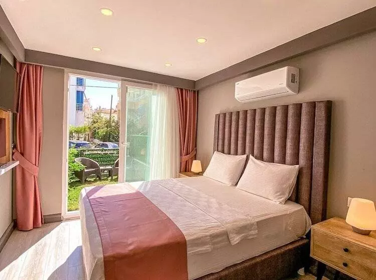 Hotelli L Opera Deluxe