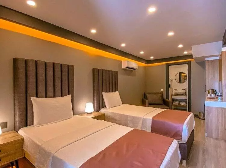 Hotelli L Opera Deluxe