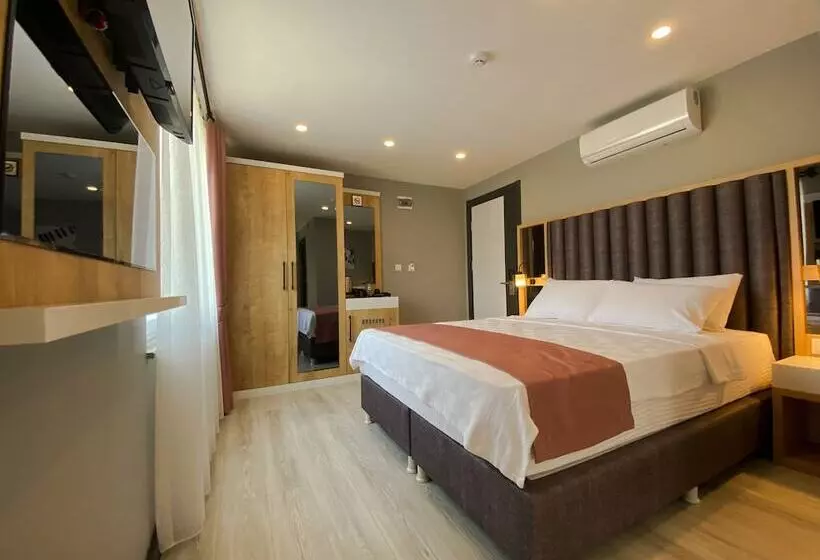 Hotelli L Opera Deluxe