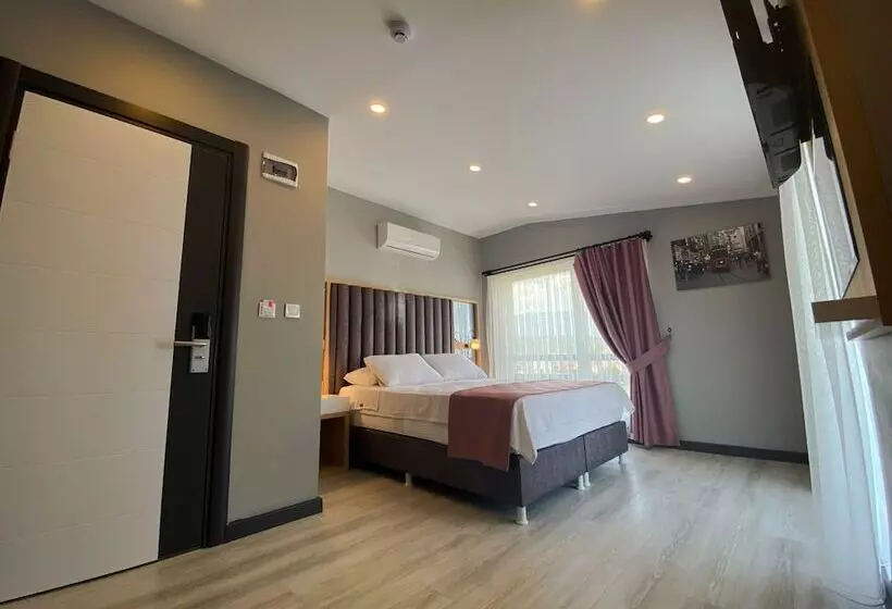 Hotelli L Opera Deluxe