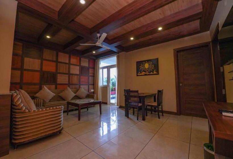 호텔 Neugal Riverfront Resort