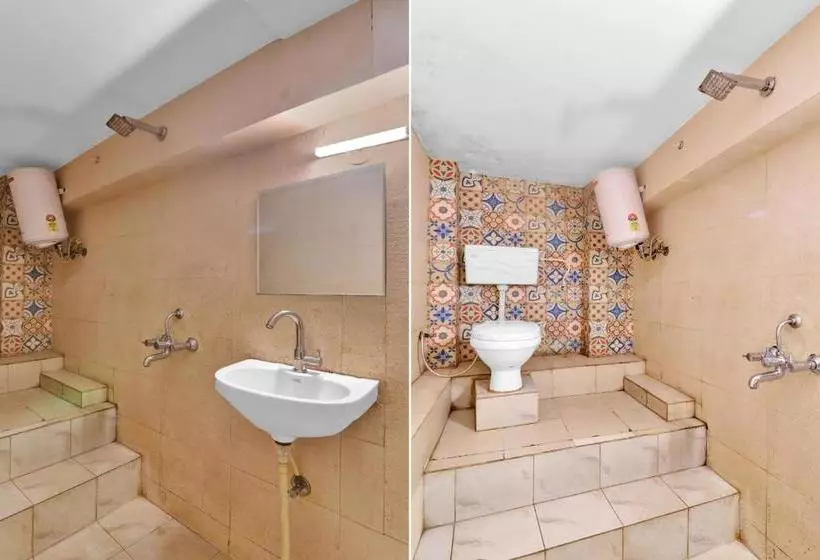 Super Hotel O Sada Shiv Guest House