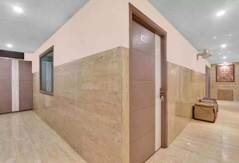 Super Hotel O Sada Shiv Guest House