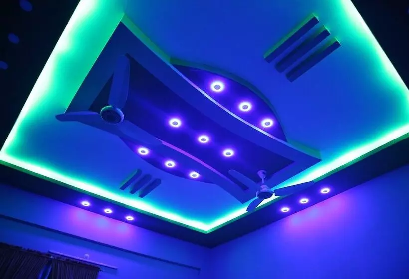 هتل Paradise Lounge