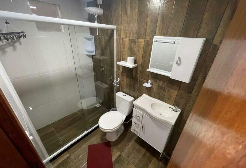 פנסיון Central Praias Suíte 4