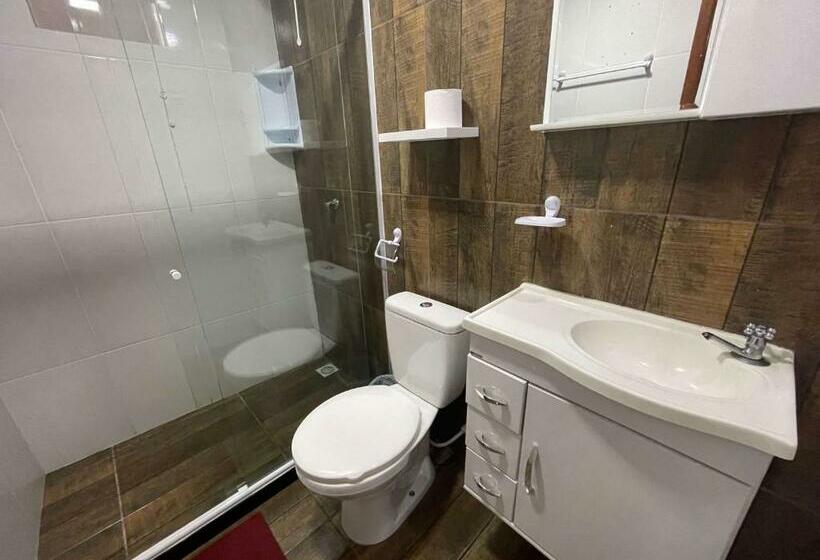 פנסיון Central Praias Suíte 4