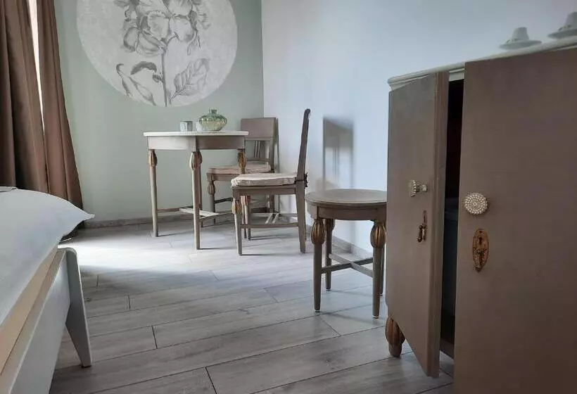ペンション Penzion Zahrada Nad řekou, Restaurace A Kavárna   Parkování Grátis