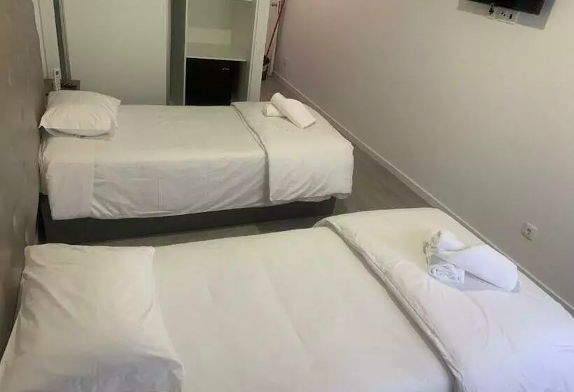 تختخواب و صبحانه O Frances