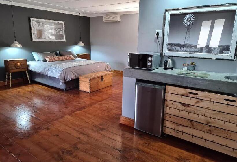 فندق Avondrust Guest House