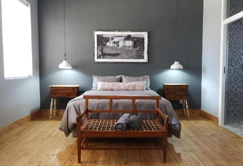 فندق Avondrust Guest House