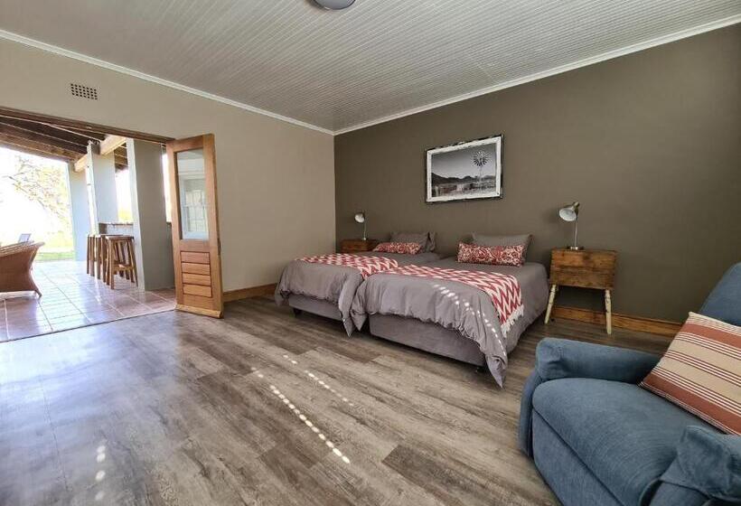 فندق Avondrust Guest House