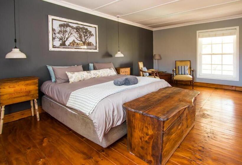 فندق Avondrust Guest House