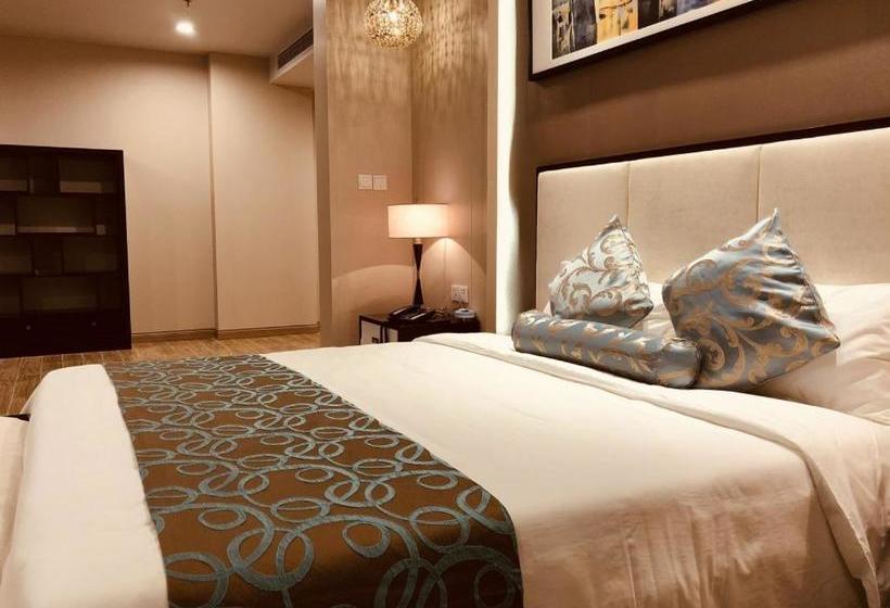 هتل Gwadar Business Center