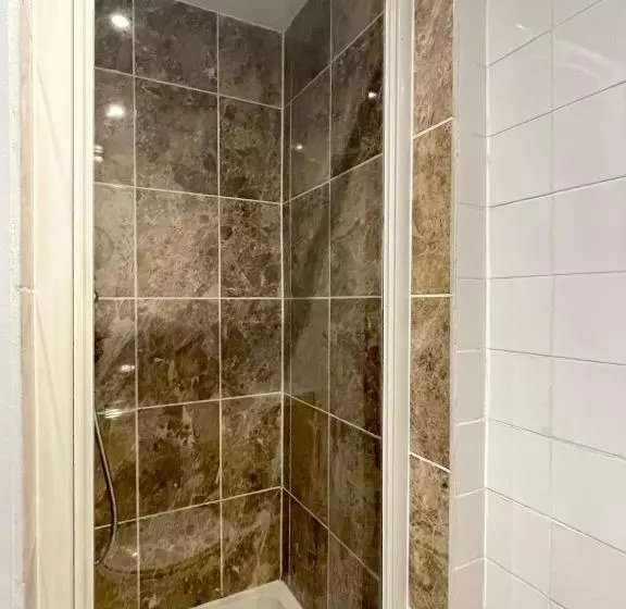 هتل The Lodge Bournemouth