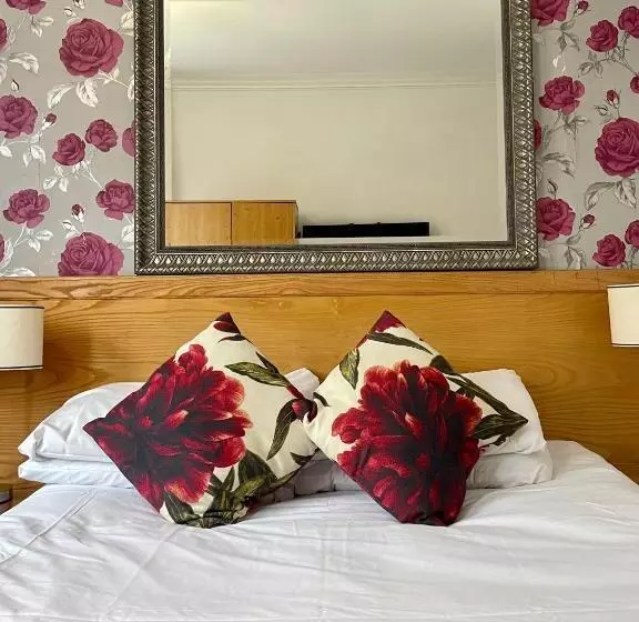 هتل The Lodge Bournemouth