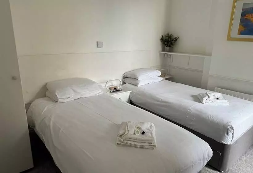 هتل The Lodge Bournemouth