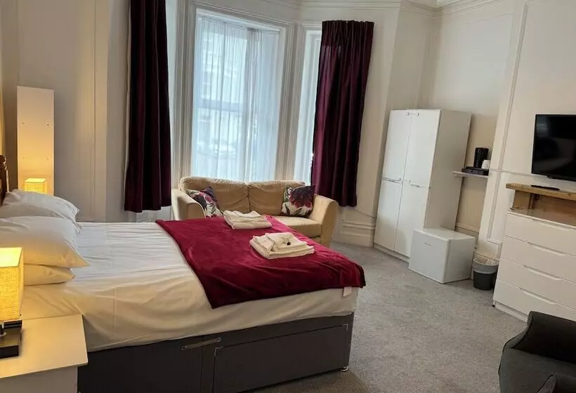 هتل The Lodge Bournemouth