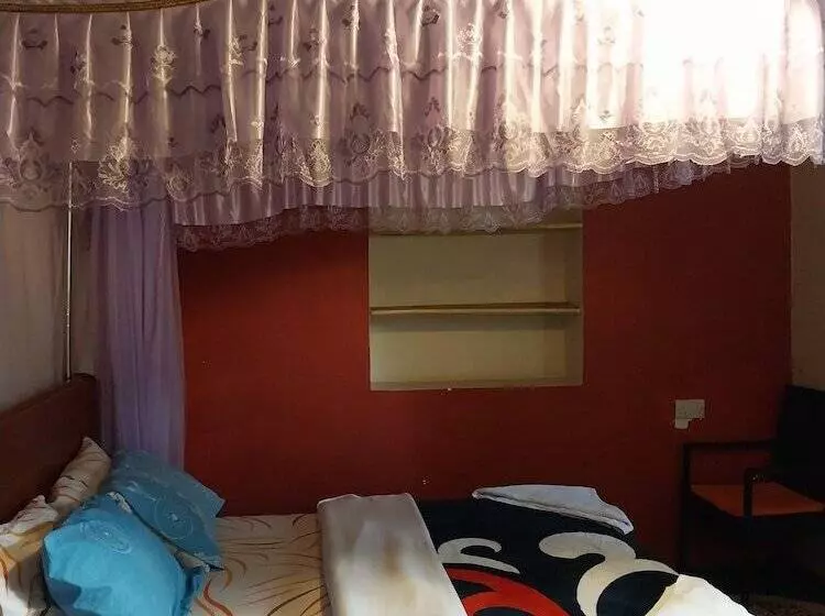 پانسیون Green Garden Guest House