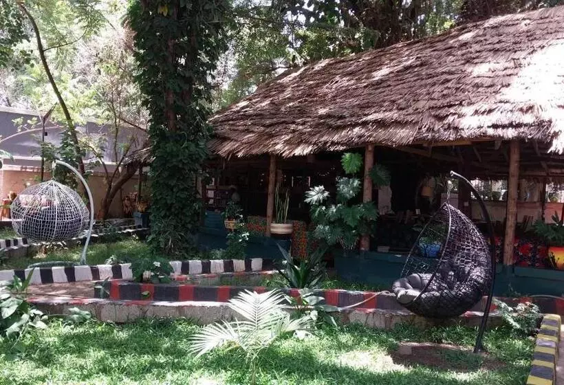 پانسیون Green Garden Guest House