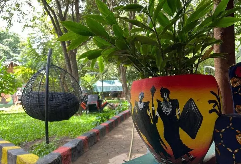 پانسیون Green Garden Guest House