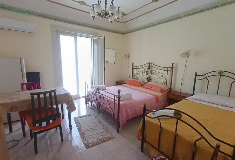 تختخواب و صبحانه Alloggio Dei Mille