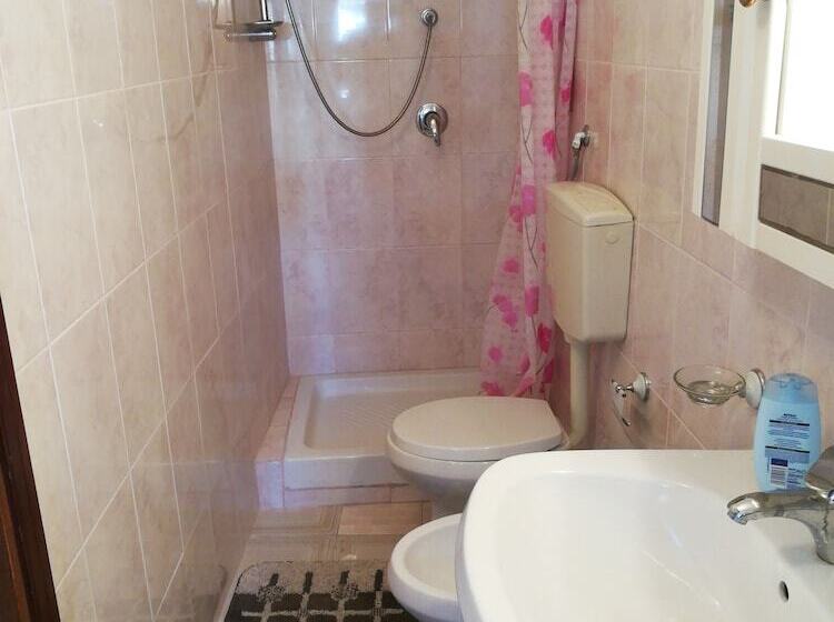 تختخواب و صبحانه Alloggio Dei Mille