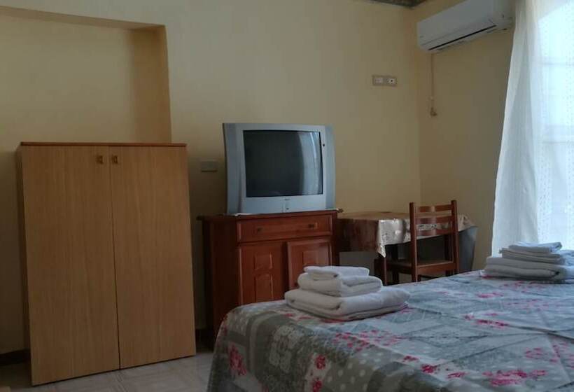 تختخواب و صبحانه Alloggio Dei Mille