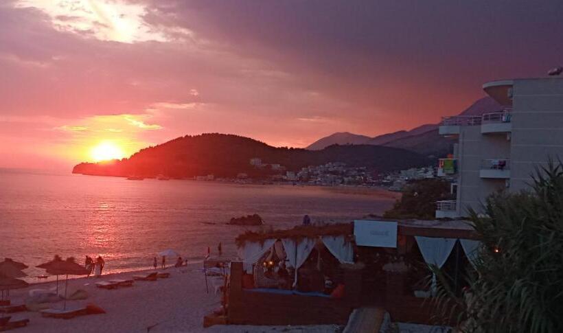 Bed and Breakfast Areti Rooms