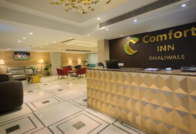 בית מלון כפרי Comfort Inn Dhaliwals, Gurgaon