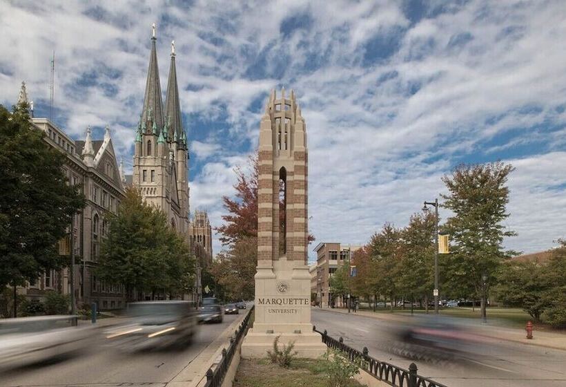 Отель Kinn Guesthouse Downtown