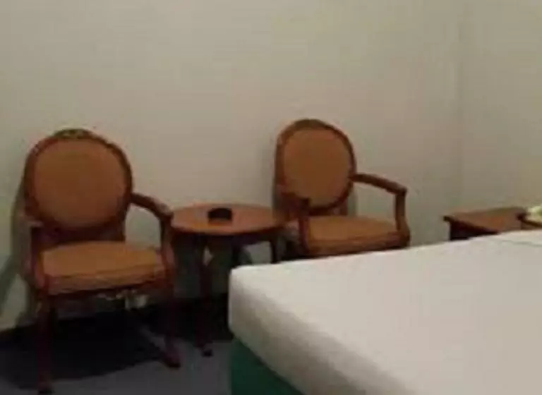 Hotelli Oyo 90552 Sayang Heulang Karang Laut