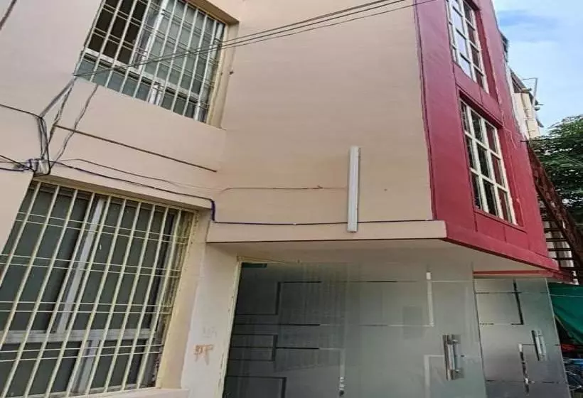 ホテル Spot On 81496 Maruti Nandan Guest House