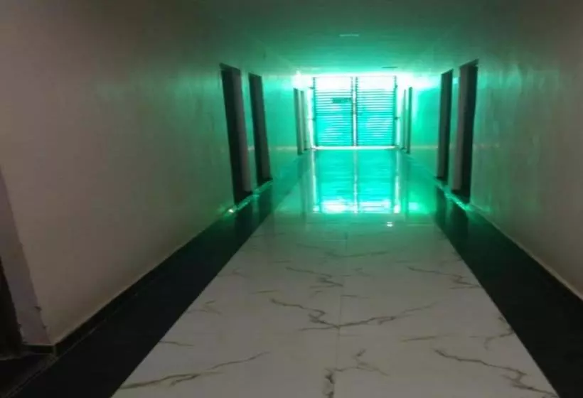 ホテル Spot On 81496 Maruti Nandan Guest House