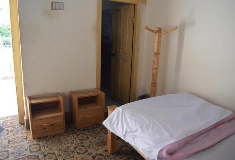 پانسیون Chitral Green Guest House