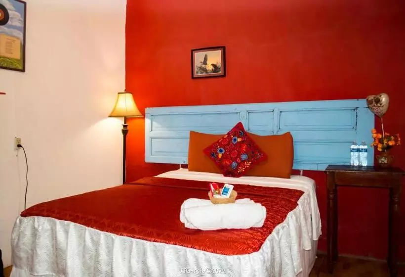 ユースホステル Hostal Koltin Suchitoto