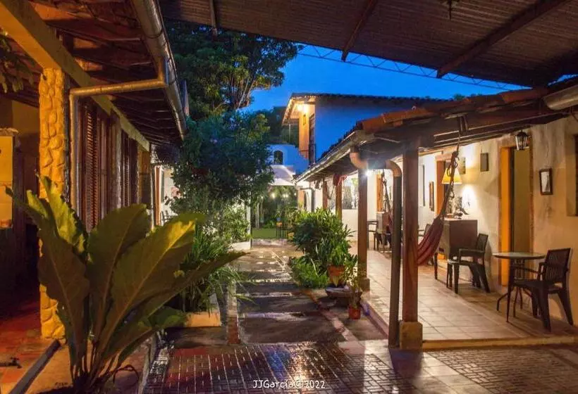 ユースホステル Hostal Koltin Suchitoto