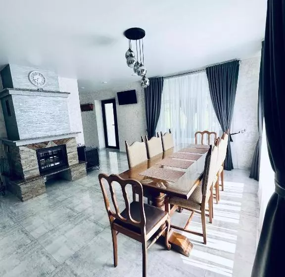 Majatalo котедж смерекова хата  пилипець