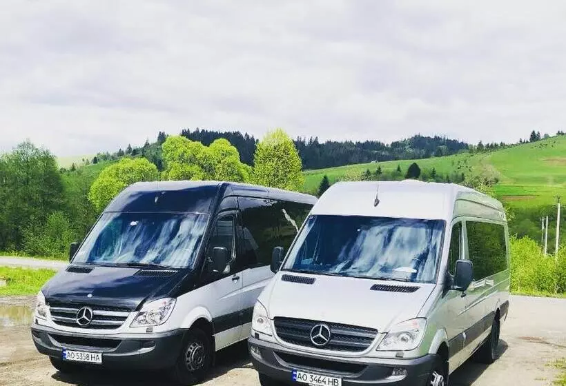 Majatalo котедж смерекова хата  пилипець