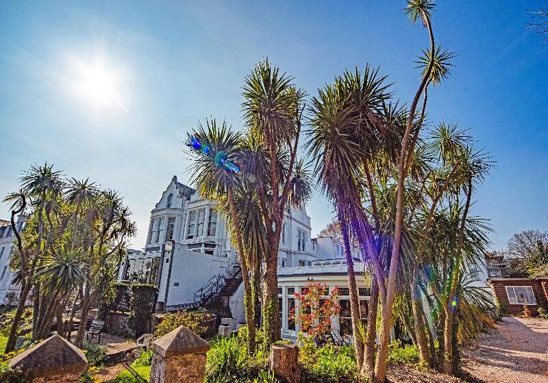The Sherwood Palm Hotel, Torquay Beach