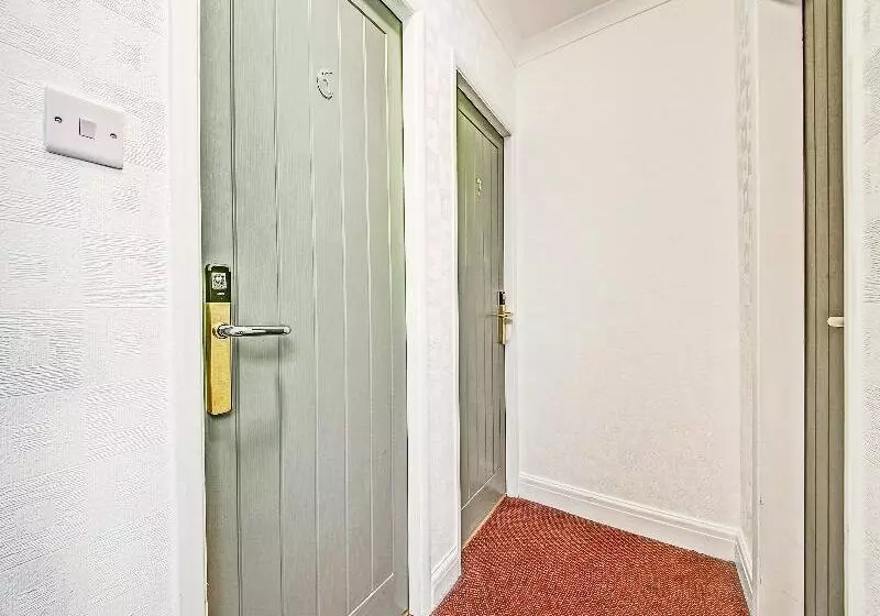 The Sherwood Palm Hotel, Torquay Beach