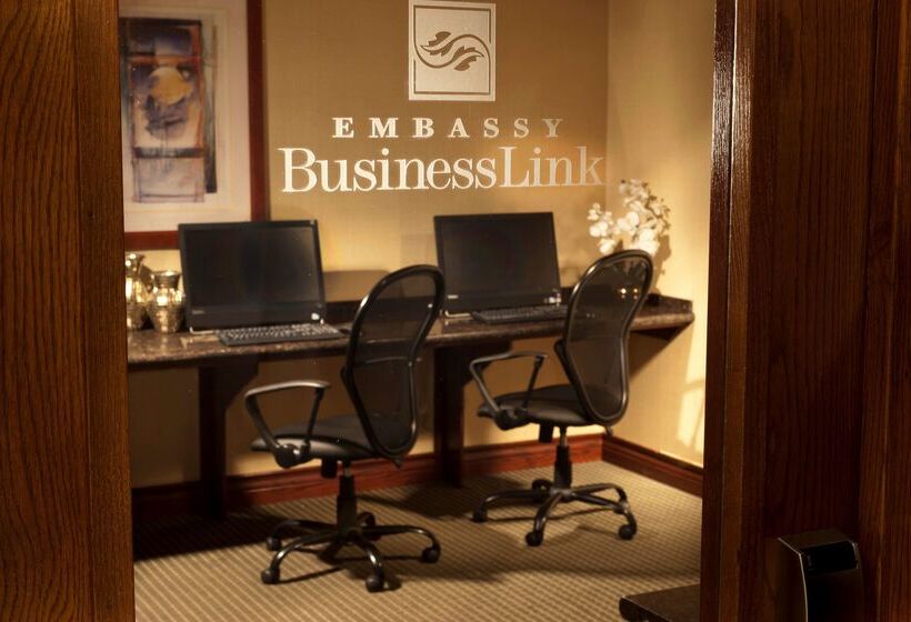ホテル Embassy Suites Lubbock