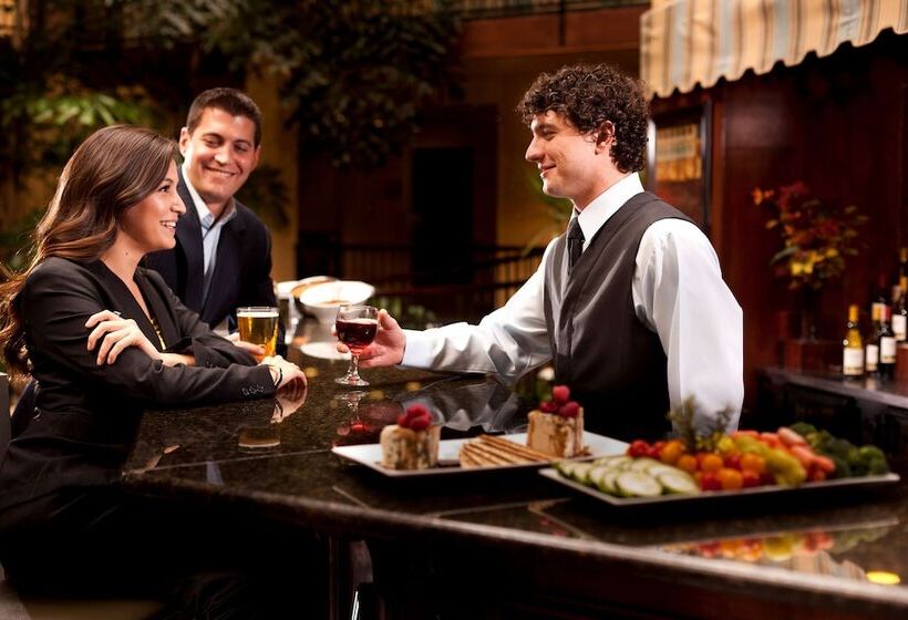 ホテル Embassy Suites Lubbock