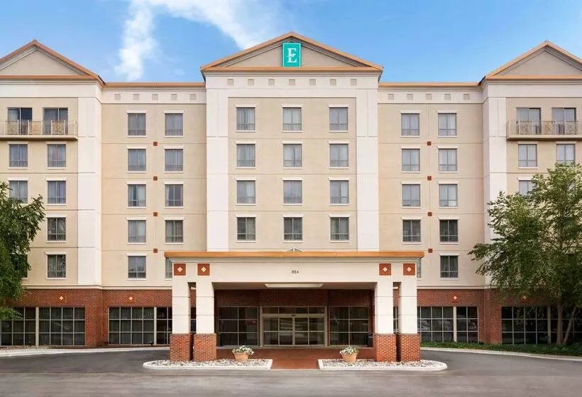 هتل Embassy Suites By Hilton Newark Wilmington South
