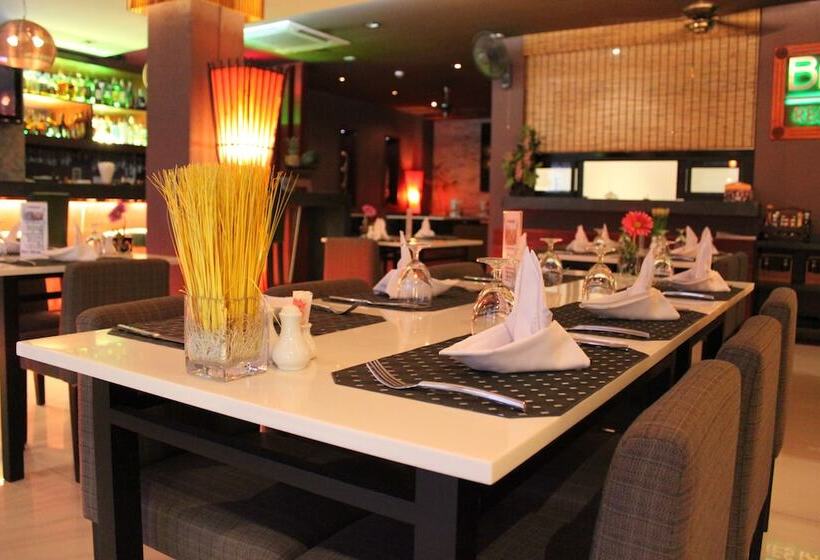 ホテル Hemingway S