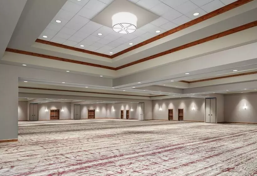 هتل Hilton Garden Inn Missoula