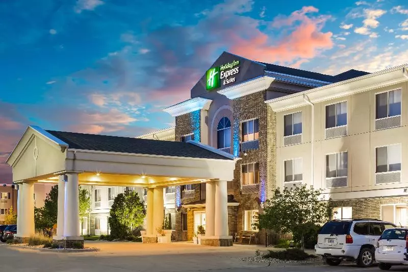 Holiday Inn Express Hotel & Suites Bellevue Omaha Area, An Ihg